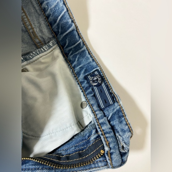 Gap Kids Mid Rise Girlfriend Jeans with Washwell Size 10 - Picture 7 of 7